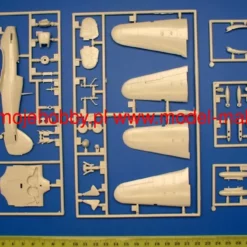 Revell 04144 Hawker Hurricane Mk IIC 12 Revell 04144 Hawker Hurricane Mk IIC -Revell 1133 1 rev4144 1