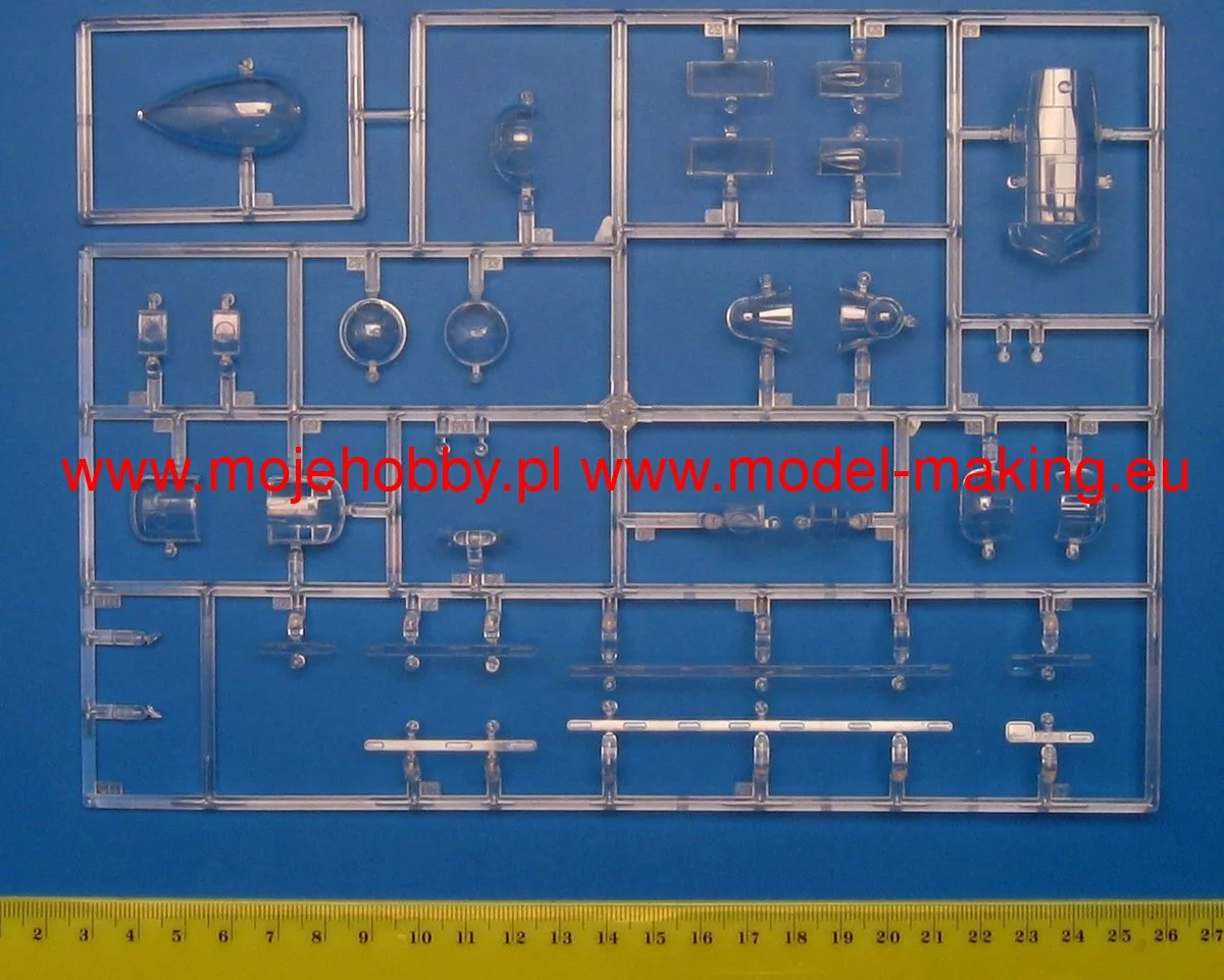 Revell 04300 Avro Lancaster Mk.I/III 5 Revell 04300 Avro Lancaster Mk.I/III - Image 5