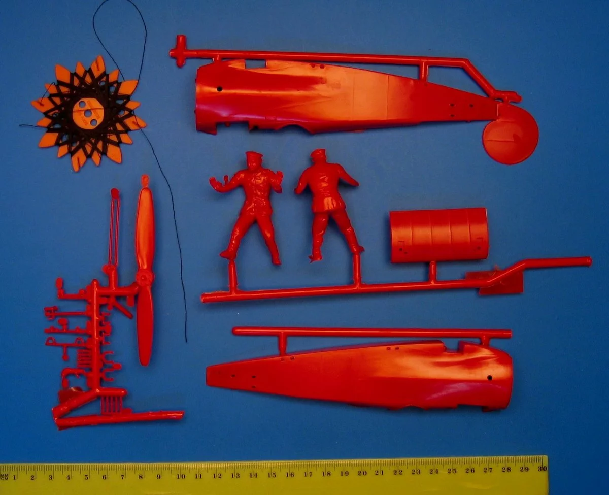 Revell 04744 Fokker Dr.I Richthofen 9 Revell 04744 Fokker Dr.I Richthofen - Image 9