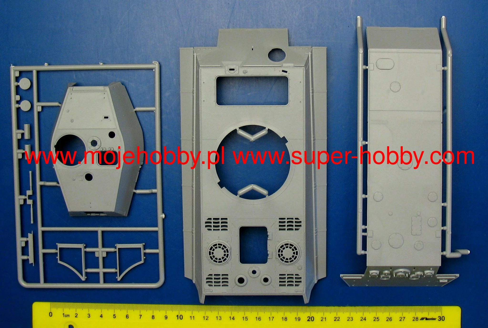 Revell 03249 Henschel Turret Tiger II 9 Revell 03249 Henschel Turret Tiger II - Image 9