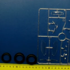 Revell 07051 McLaren 570S 19 Revell 07051 McLaren 570S -Revell 18999 1 rev07051 4