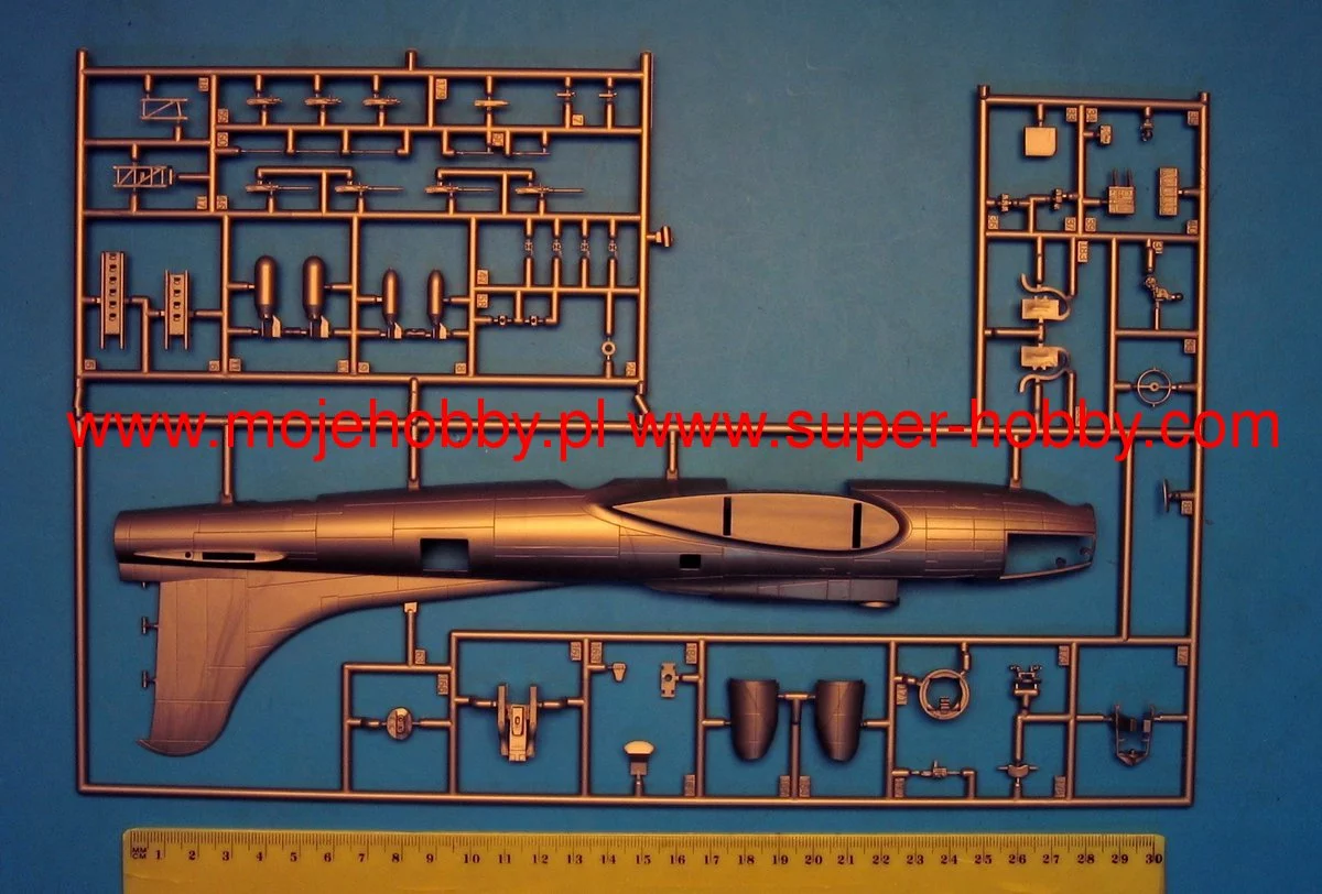 Revell 04283 B-17G Flying Fortress 7 Revell 04283 B-17G Flying Fortress - Image 7