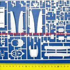 Revell 03927 Supermarine Spitfire Mk.IXc -Revell 19649 1 rec03927 2