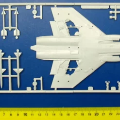 Revell 63941 F-4J Phantom II Model Set -Revell 23995 1 rev03941 6