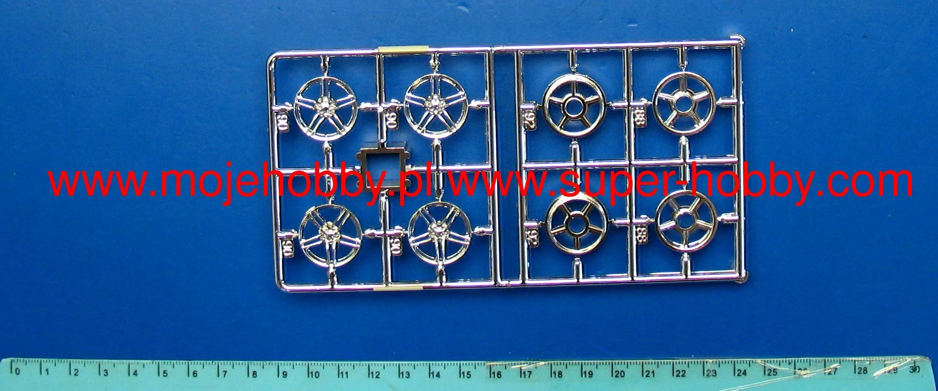 Revell 67057 Audi R8 (Model Set ) 8 Revell 67057 Audi R8 (Model Set ) - Image 8