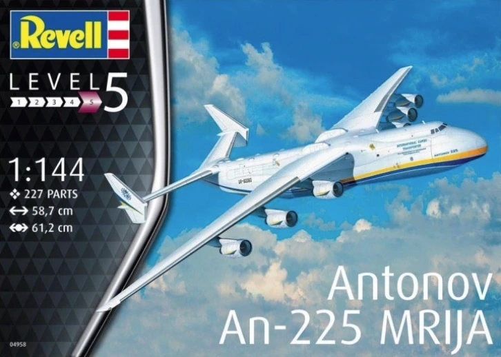 Revell 04958 Antonov An-225 Mrija 1 Revell 04958 Antonov An-225 Mrija