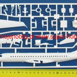 Revell 03883 Embraer 190 Lufthansa "New Livery" 15 Revell 03883 Embraer 190 Lufthansa "New Livery" -Revell 30302 1 rev03883 3