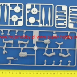 Revell 05688 Spitfire Mk.II "Aces High" Iron Maiden Set -Revell 32001 1 rev05688 6