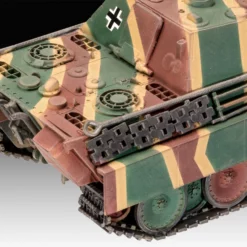 Revell 03327 Sd.Kfz.173 Jagdpanther 13 Revell 03327 Sd.Kfz.173 Jagdpanther -Revell 33031 rev03327 4