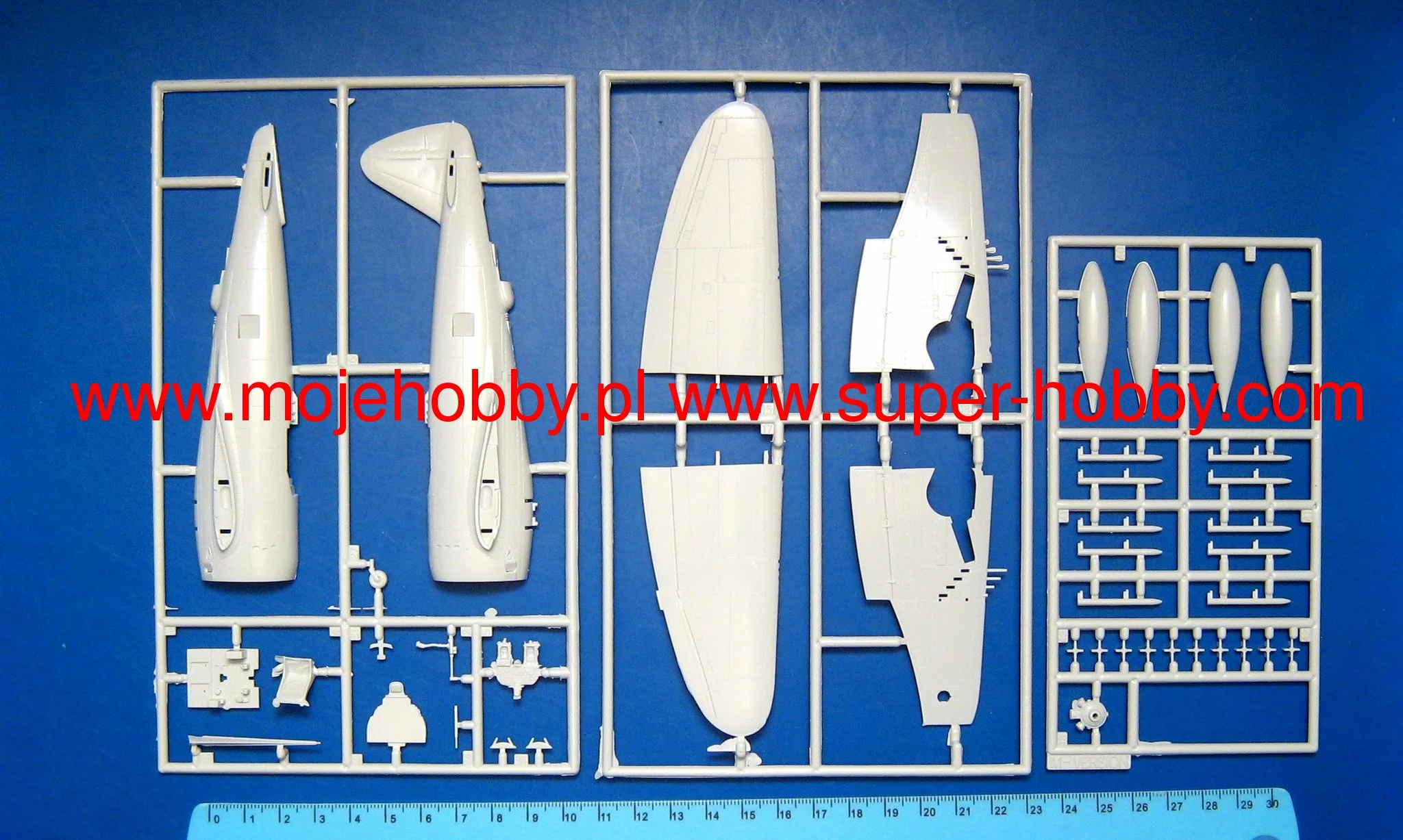 Revell 03984 P-47 M Thunderbolt 3 Revell 03984 P-47 M Thunderbolt - Image 3