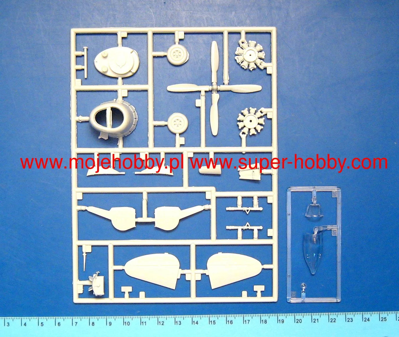 Revell 03984 P-47 M Thunderbolt 4 Revell 03984 P-47 M Thunderbolt - Image 4