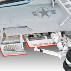 Revell 03864 Maverick's F/A-18E Super Hornet ‘Top Gun: Maverick’ -Revell 34883 rev03864 6