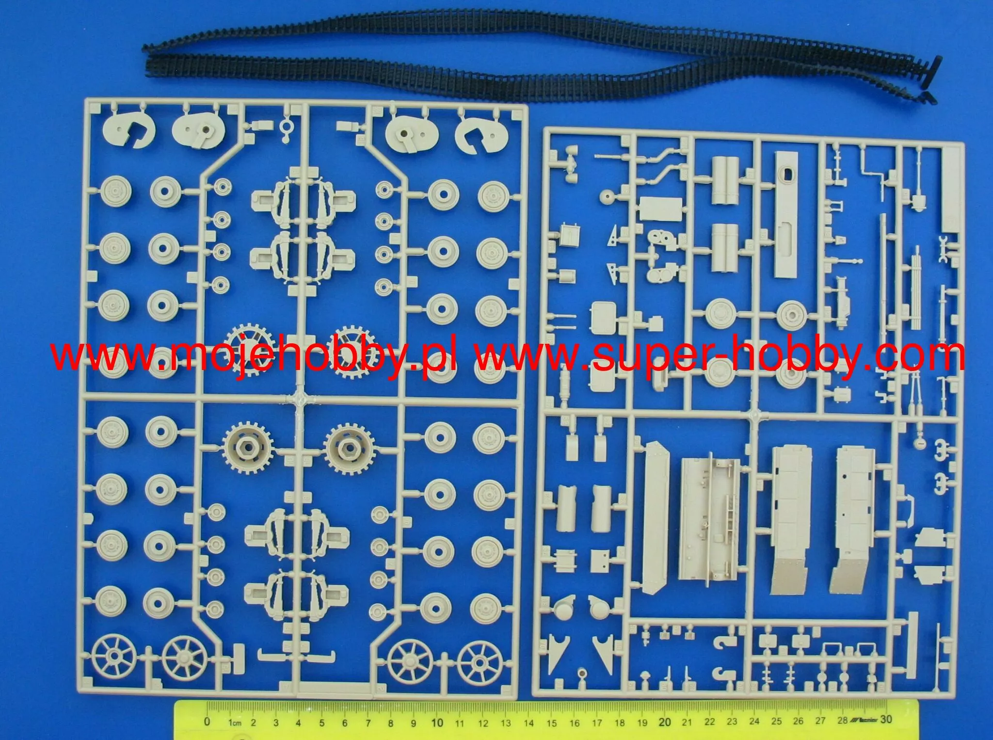 Revell 03296 Flakpanzer IV Wirbelwind 7 Revell 03296 Flakpanzer IV Wirbelwind - Image 7