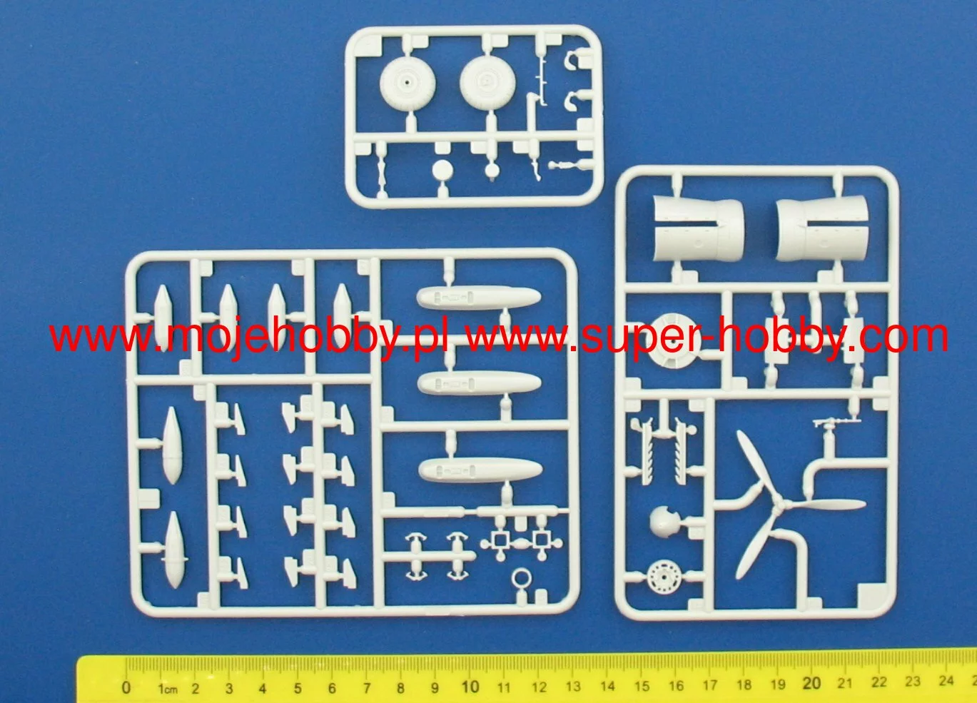 Revell 05691 80th Anniversary Battle Of Britain (Spitfire Mk.I, Hurricane Mk. I, Ju 88A-1, Ju 87B) 5 Revell 05691 80th Anniversary Battle Of Britain (Spitfire Mk.I, Hurricane Mk. I, Ju 88A-1, Ju 87B) - Image 5
