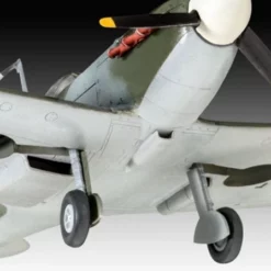 Revell 03710 Bf109G-10 & Spitfire Mk.V - Combat Set -Revell 36137 rev03710 4
