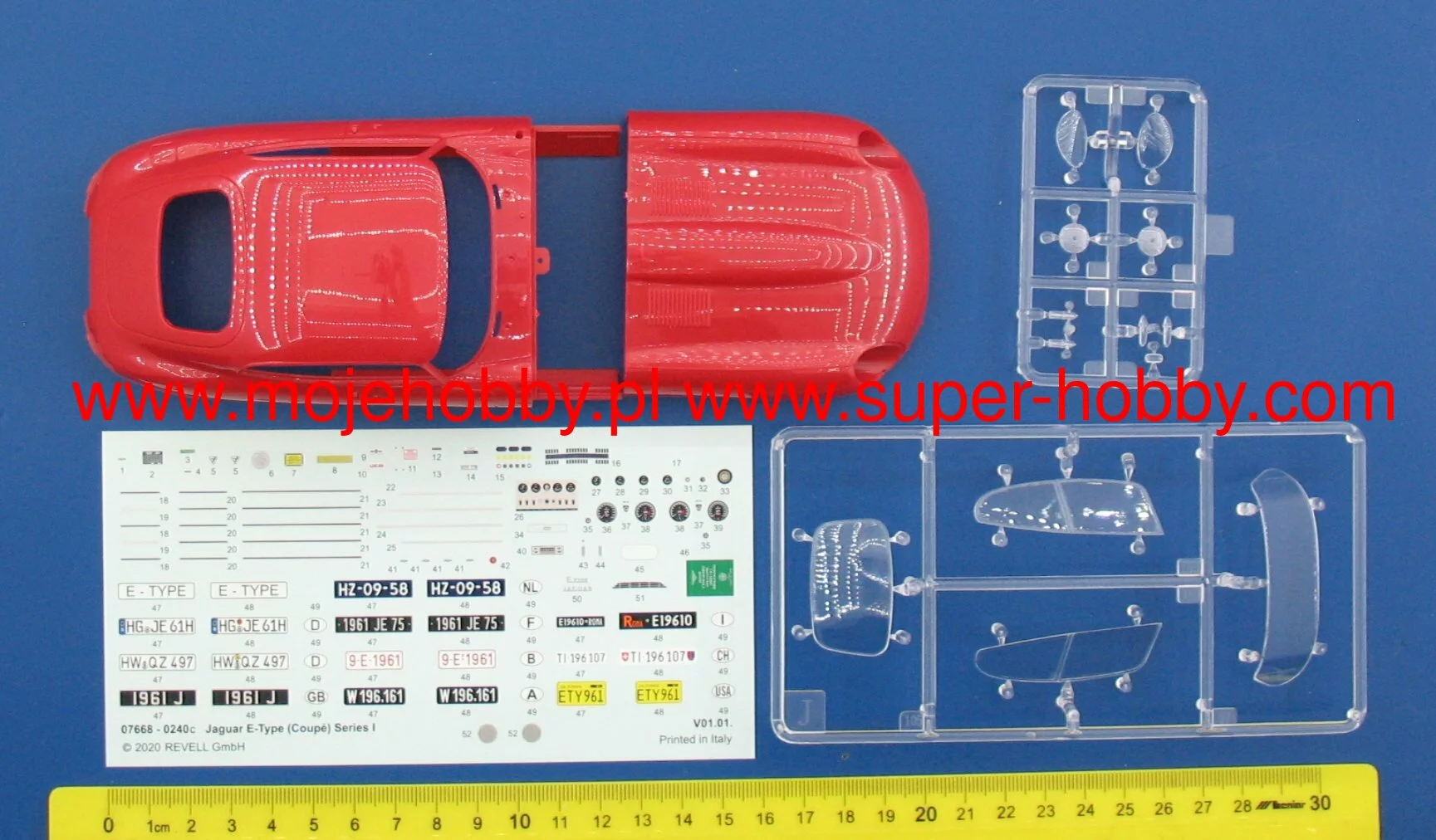 Revell 07668 Jaguar E-Type (Coupé) 7 Revell 07668 Jaguar E-Type (Coupé) - Image 7