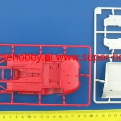 Revell 07668 Jaguar E-Type (Coupé) 18 Revell 07668 Jaguar E-Type (Coupé) -Revell 36978 1 rev07668 3