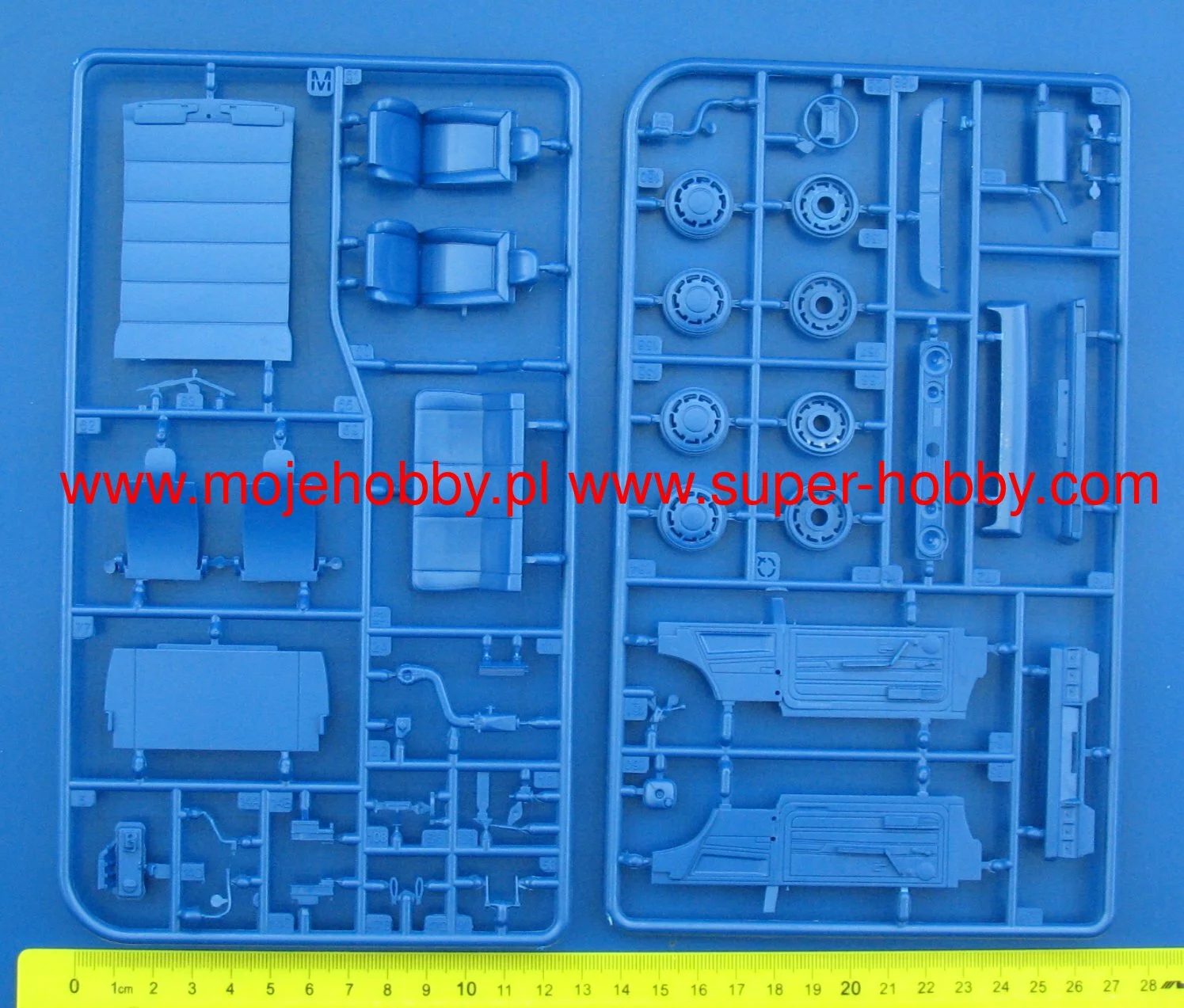 Revell 07673 VW Golf GTI "Builders Choice" 9 Revell 07673 VW Golf GTI "Builders Choice" - Image 9