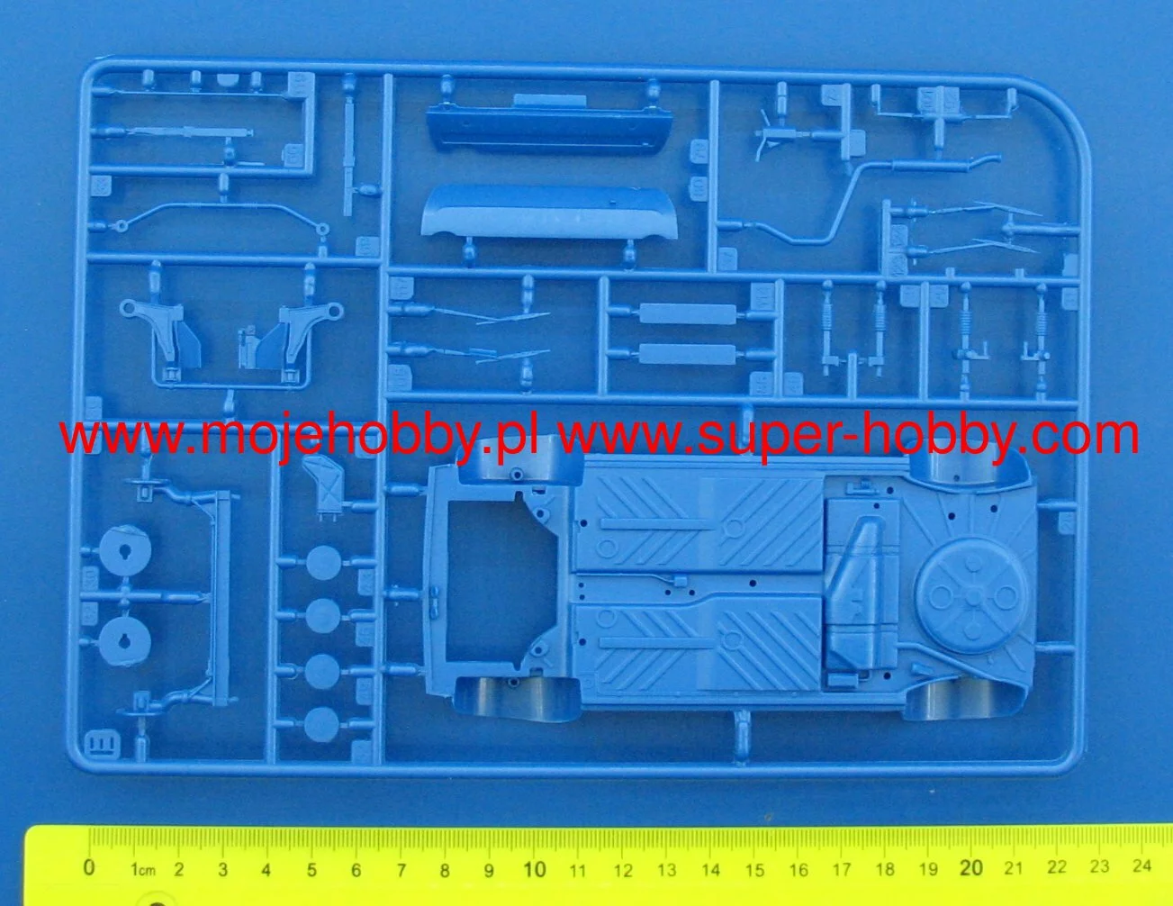 Revell 07673 VW Golf GTI "Builders Choice" 10 Revell 07673 VW Golf GTI "Builders Choice" - Image 10