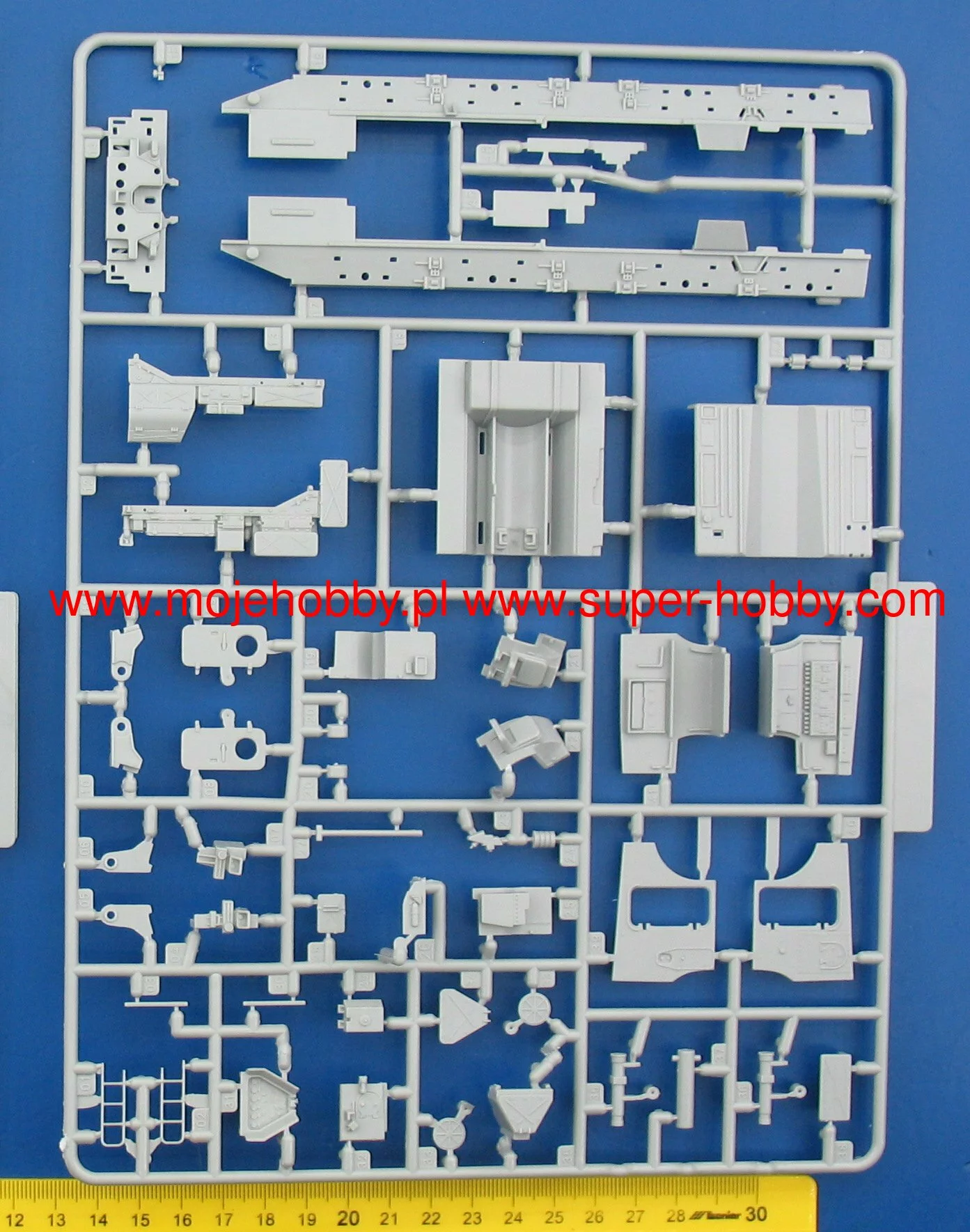 Revell 03332 SCUD-B 6 Revell 03332 SCUD-B - Image 6