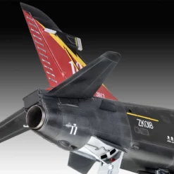 Revell 03852 BAe Hawk T2 -Revell 38298 rev03852 4