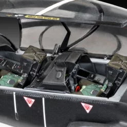 Revell 03852 BAe Hawk T2 -Revell 38298 rev03852 5