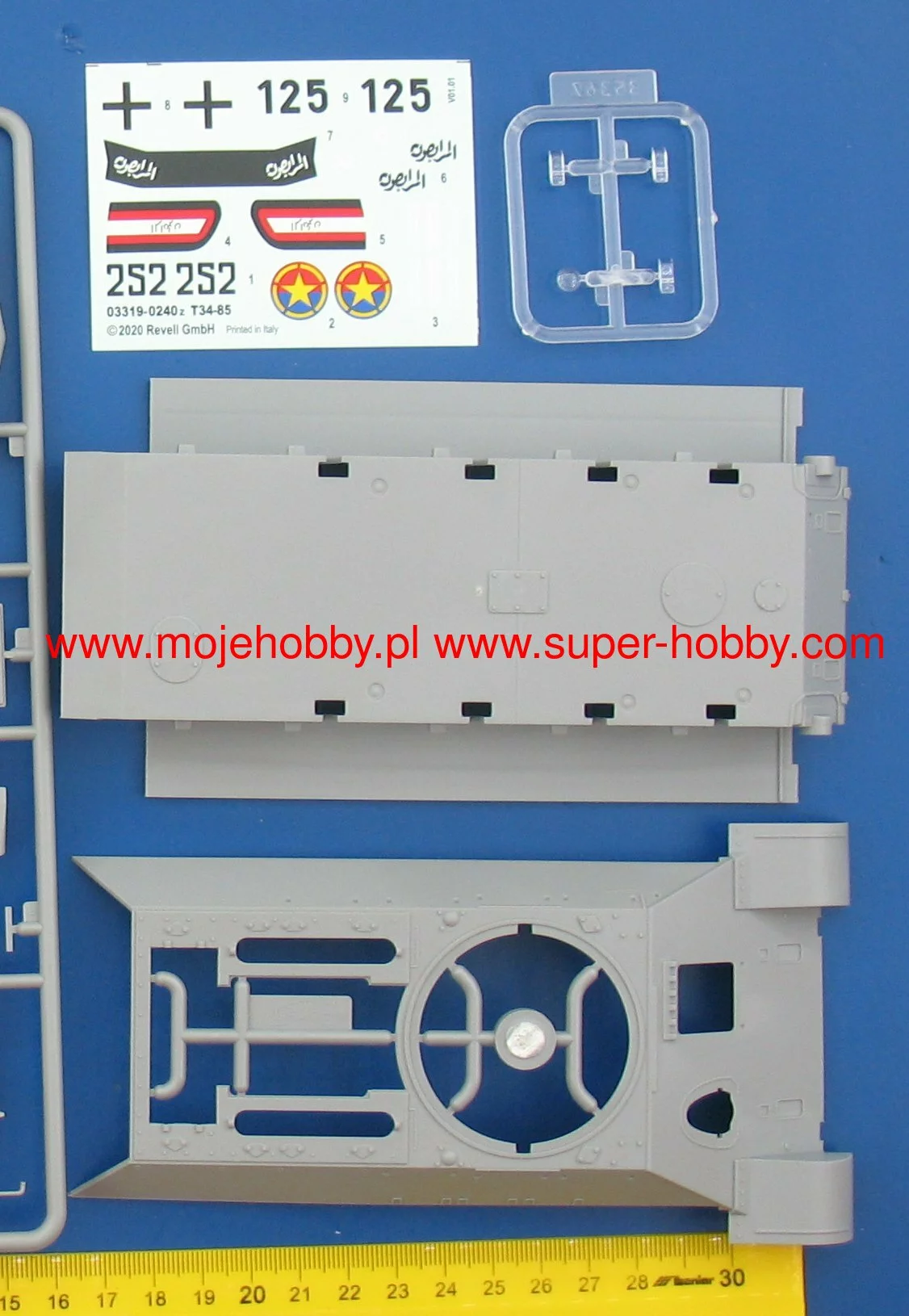 Revell 03319 T-34/85 9 Revell 03319 T-34/85 - Image 9