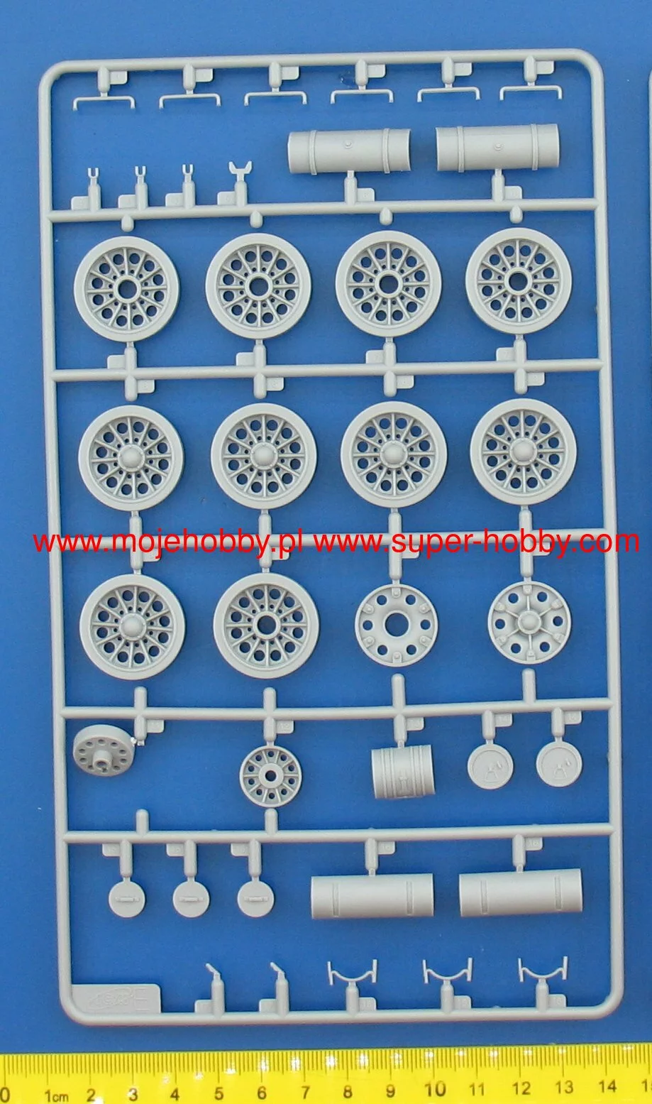 Revell 03319 T-34/85 10 Revell 03319 T-34/85 - Image 10