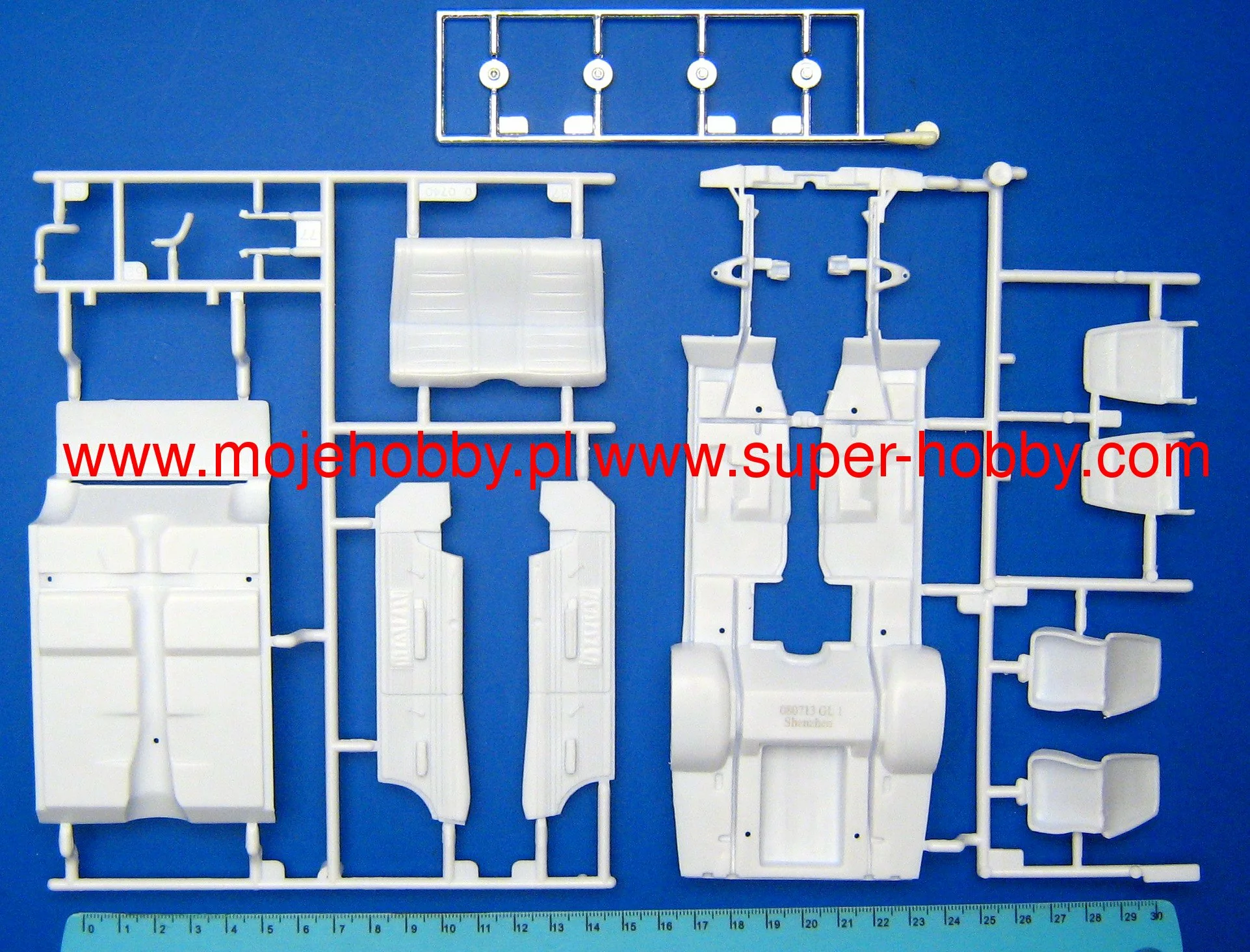 Revell 07188 1968 Dodge Charger (2in1) 3 Revell 07188 1968 Dodge Charger (2in1) - Image 3