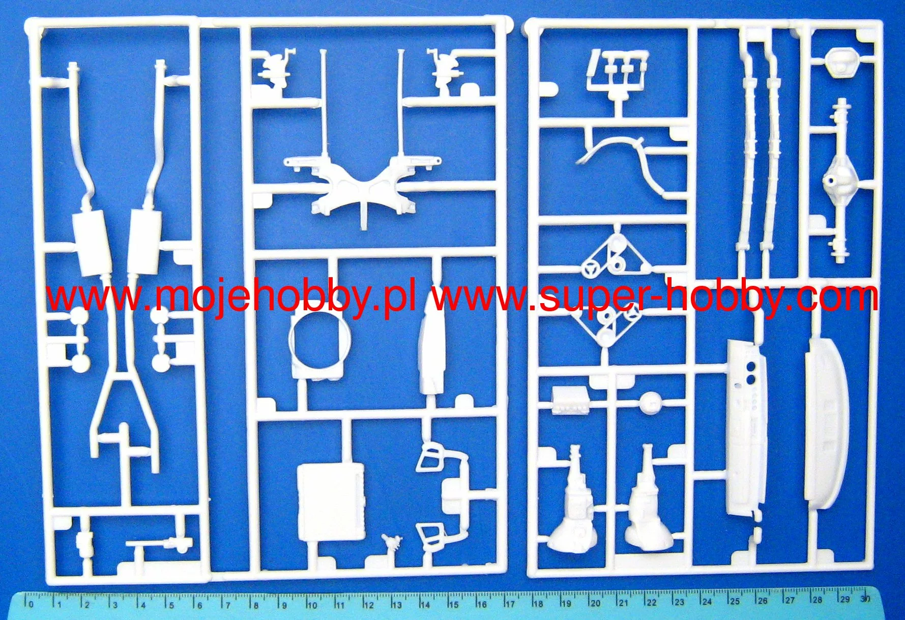 Revell 07188 1968 Dodge Charger (2in1) 4 Revell 07188 1968 Dodge Charger (2in1) - Image 4