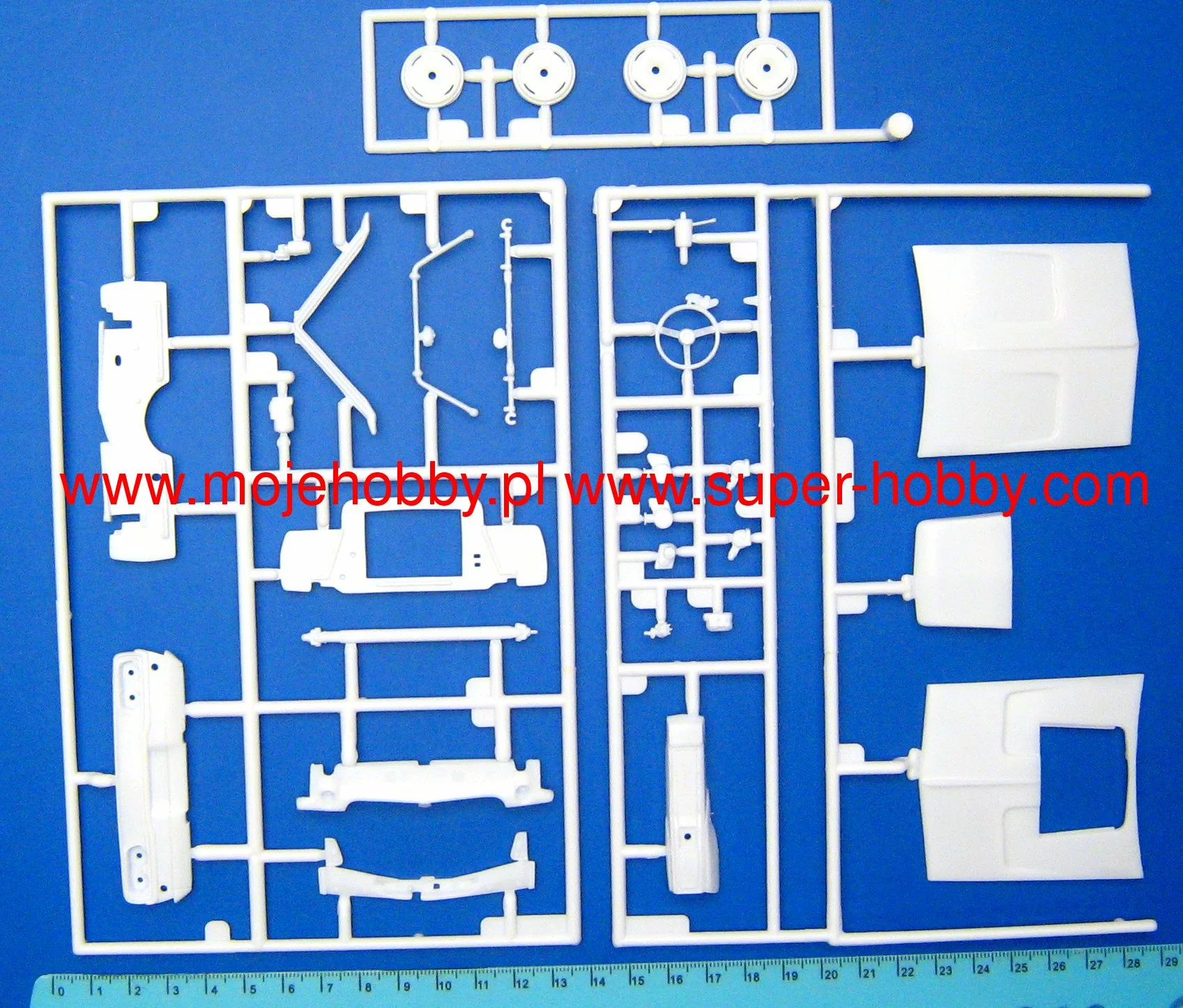 Revell 07188 1968 Dodge Charger (2in1) 5 Revell 07188 1968 Dodge Charger (2in1) - Image 5