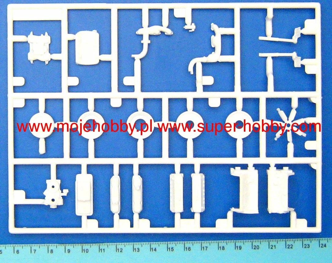 Revell 07188 1968 Dodge Charger (2in1) 6 Revell 07188 1968 Dodge Charger (2in1) - Image 6