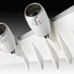 Revell 03872 Airbus A380-800 Lufthansa "New Livery" -Revell 40674 03872 md01 airbus a380 800 lufthansa new livery