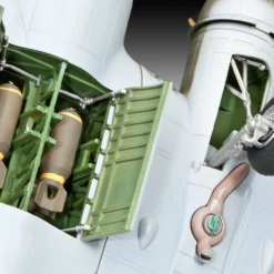 Revell 04279 B-17F Memphis Belle 14 Revell 04279 B-17F Memphis Belle -Revell 40674 04279 d04 b 17f memphis belle