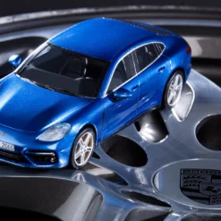 Revell 67034 Porsche Panamera Turbo Model Set -Revell 40675 07034 snf porsche panamera
