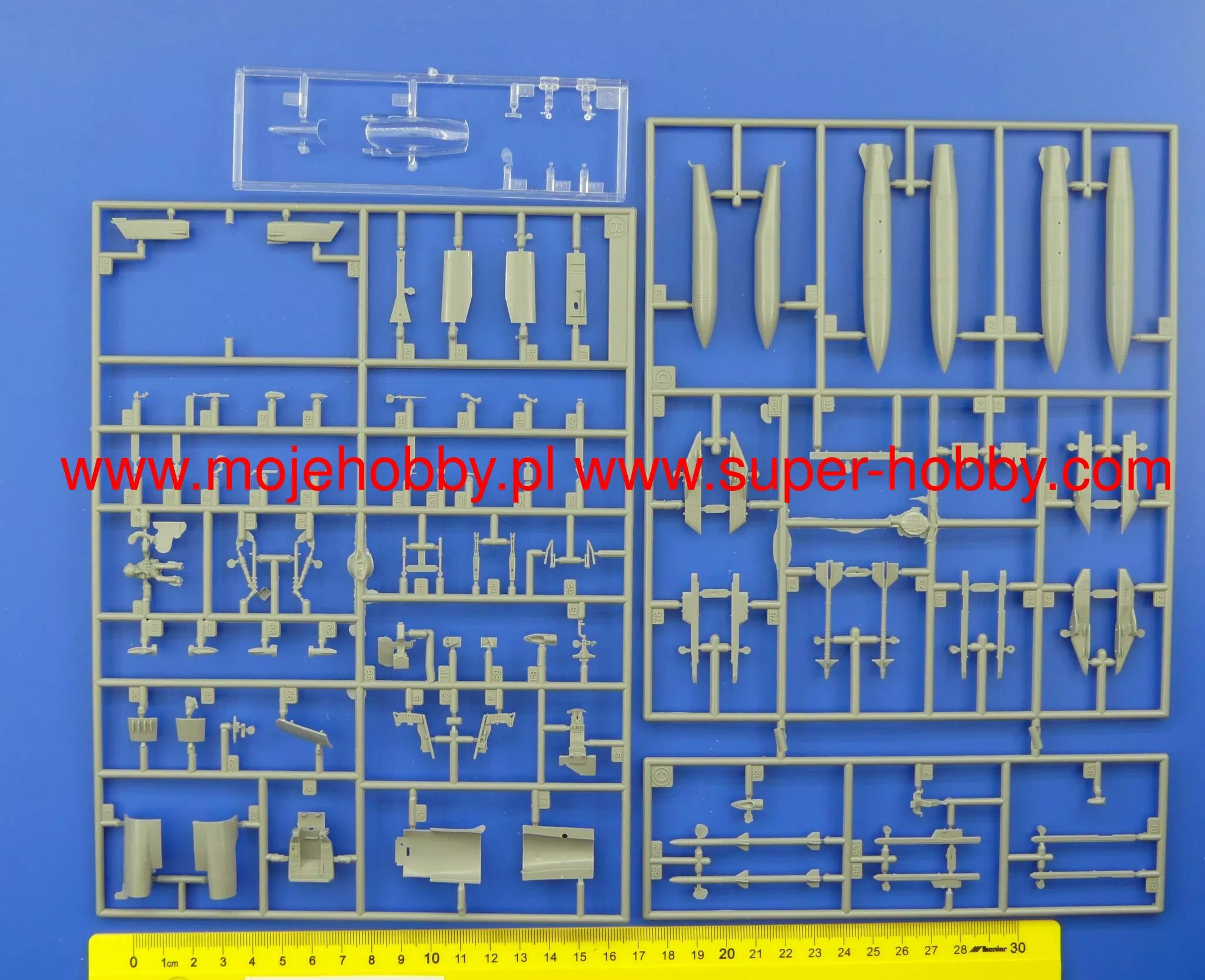 Revell 05671 NATO Tiger Meet 60th Anniversary Gift Set 6 Revell 05671 NATO Tiger Meet 60th Anniversary Gift Set - Image 6