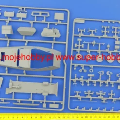 Revell 03335 German Command Armoured Vehicle Sd.Kfz.247 Ausf.B -Revell 45558 1 rev03335 2