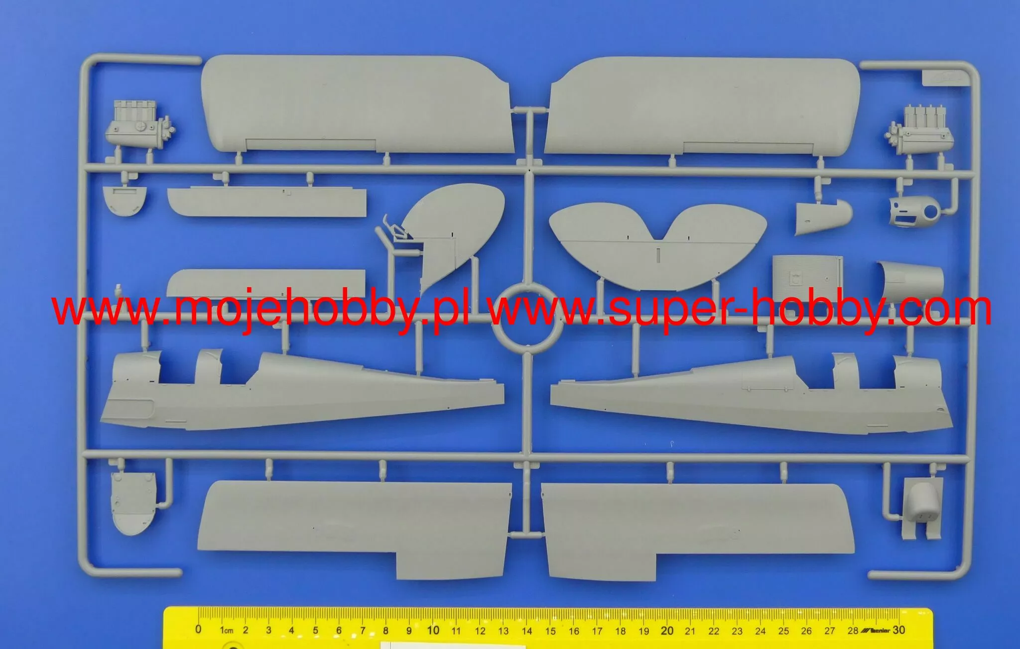 Revell 03827 D.H. 82 Tiger Moth 7 Revell 03827 D.H. 82 Tiger Moth - Image 7