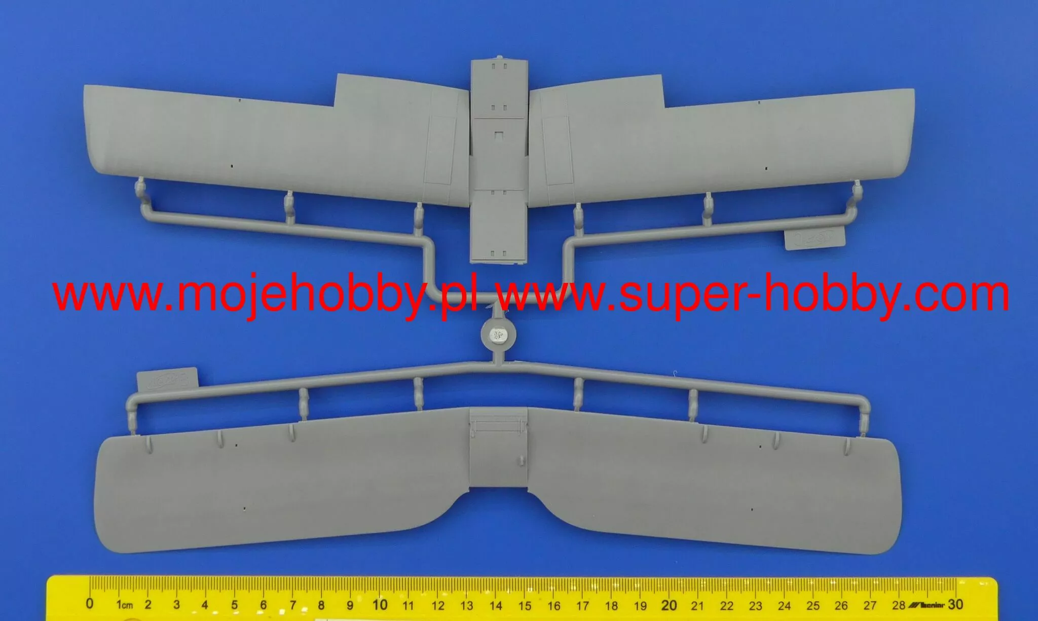 Revell 03827 D.H. 82 Tiger Moth 9 Revell 03827 D.H. 82 Tiger Moth - Image 9