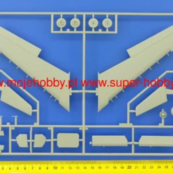 Revell 03832 F-86D "Dog Sabre" -Revell 47306 1 rev03832 3