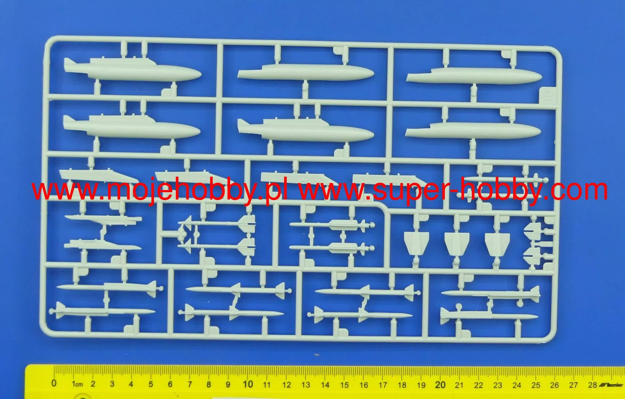 Revell 03818 Eurofighter Typhoon "The Bavarian Tiger 2021" 10 Revell 03818 Eurofighter Typhoon "The Bavarian Tiger 2021" - Image 10