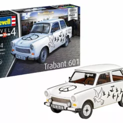 Revell 07713 Trabant 601S "Builder's Choice"