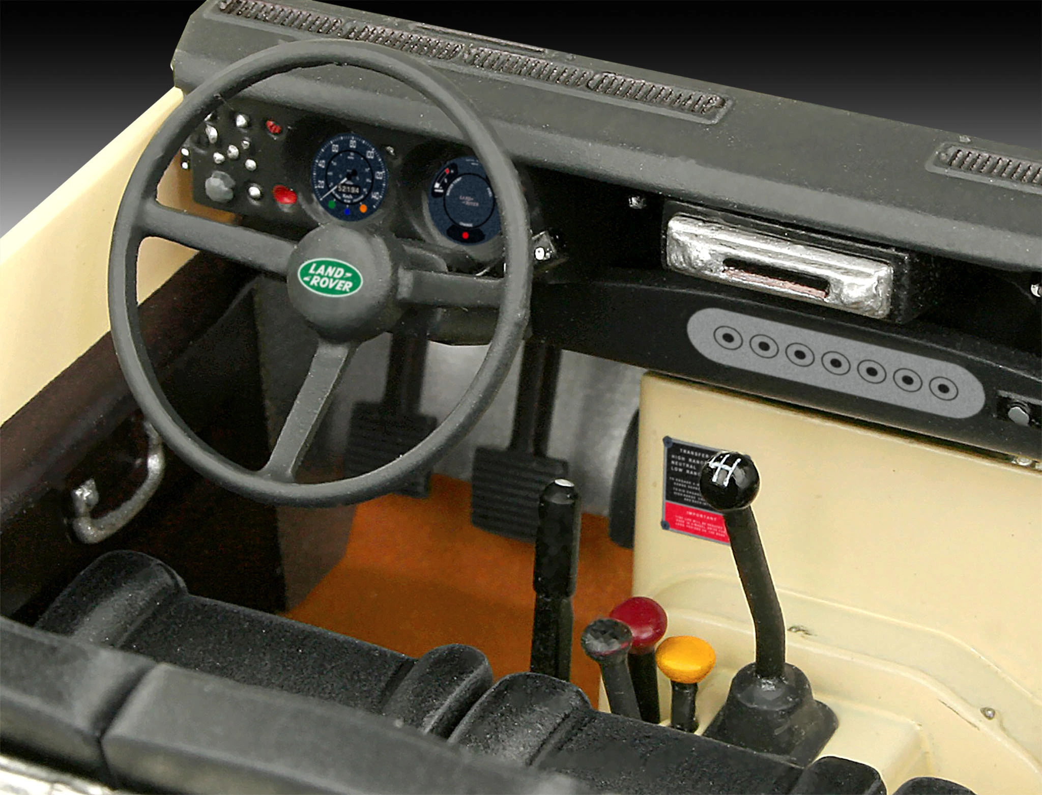 NEW! Revell 07056 Land Rover Series III LWB 109 4 NEW! Revell 07056 Land Rover Series III LWB 109 - Image 4