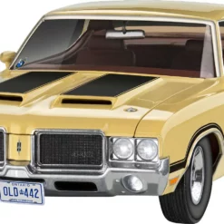 RVG67695 - 1/24 Model Set '71 Oldsmobile 442 Coup By REVELL GERMANY @ Great Hobbies